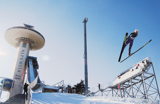 看平昌冬奥会 为中国队加油 享江原道胜景