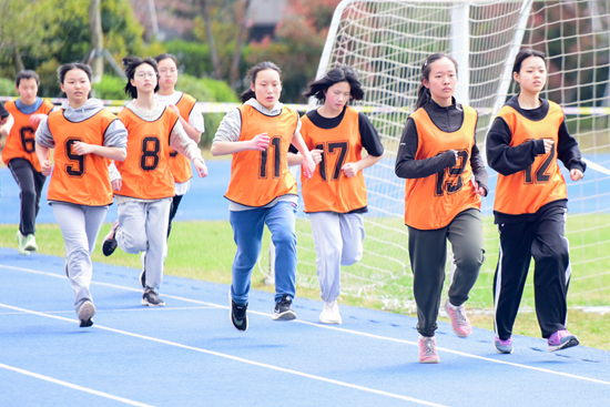 中国青年报——贾斌：“阳康”后学生体育锻炼要逐步提高强度