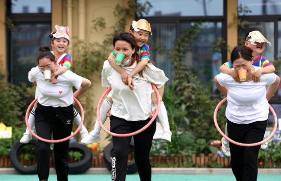 安徽省合肥市长江东大街幼儿园举办“萌娃迎六一”活动