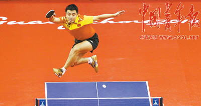 乒乓球男子单打决赛球拍 xin__EWM_501107210500390277537.jpg