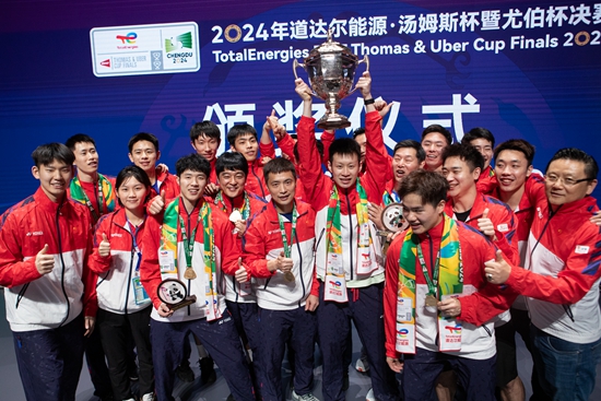 一年连夺三大奖杯 中国羽毛球队重回巅峰