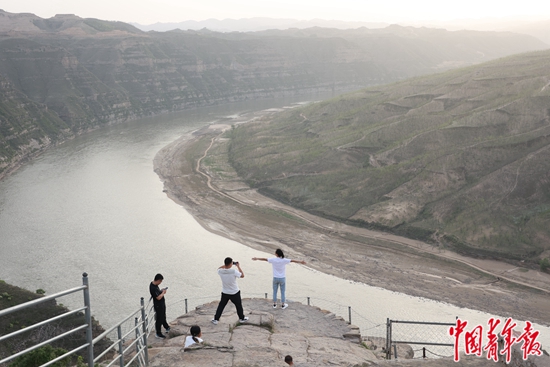 黄土路刨成致富路 晋西小县探索大产业 "青"力量拉动石楼"韧"性发展